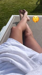 Flora Canto feet photo 18