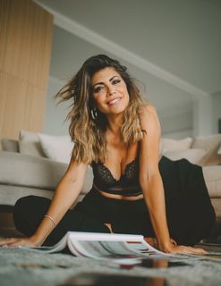 Flora Canto feet photo 14