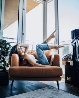 Flora Canto feet photo 6