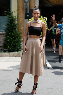 Flora Coquerel feet photo 3