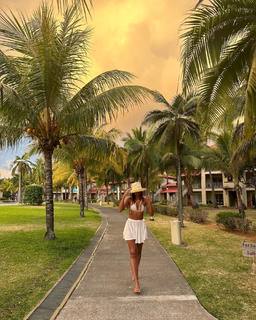 Flora Coquerel feet photo 19