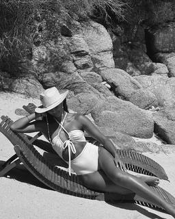 Flora Coquerel feet photo 2
