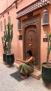 Flora Coquerel feet photo 1