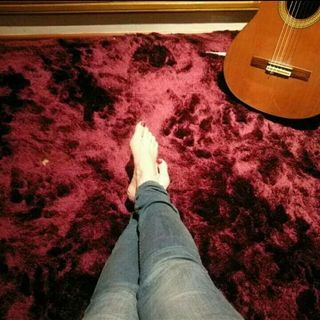 Flora Martínez feet photo 11
