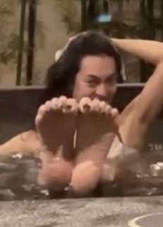 Florence Faivre feet photo 4