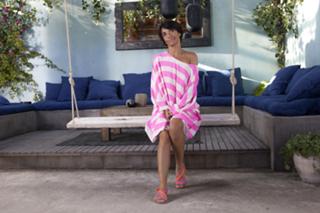 Florence Foresti feet photo 12