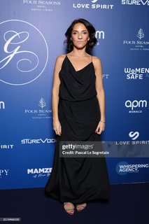 Florence Foresti feet photo 6