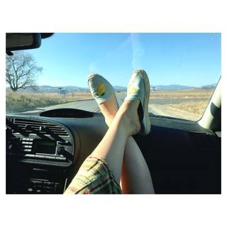 Florence Pugh feet photo thumbnail