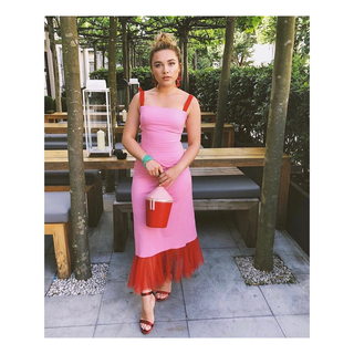 Florence Pugh feet photo thumbnail