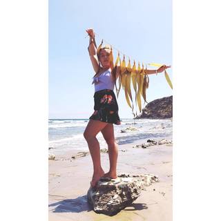 Florence Pugh feet photo thumbnail