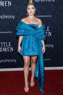 Florence Pugh feet photo thumbnail