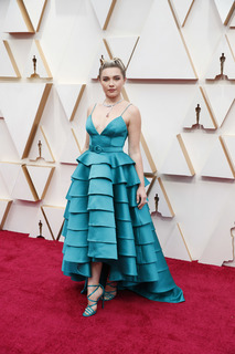 Florence Pugh feet photo thumbnail
