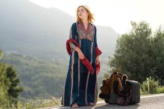 Florence Pugh feet photo thumbnail