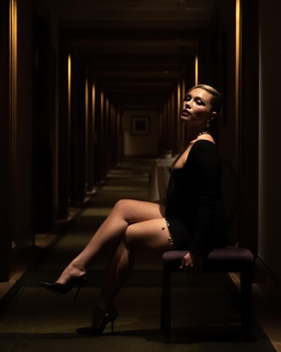 Florence Pugh feet photo thumbnail