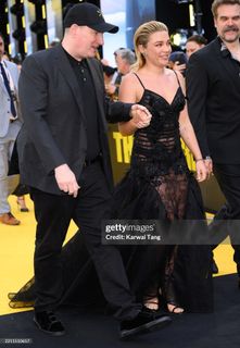Florence Pugh feet photo thumbnail