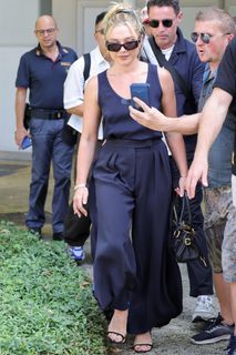 Florence Pugh feet photo 20