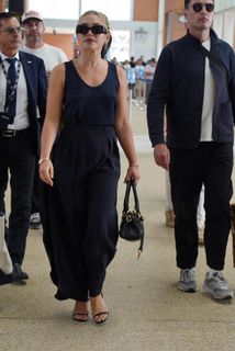 Florence Pugh feet photo 19