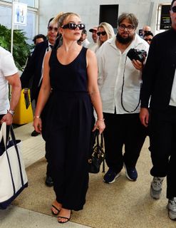 Florence Pugh feet photo 16