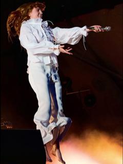 Florence Welch feet photo thumbnail