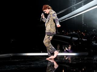 Florence Welch feet photo thumbnail