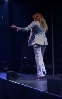 Florence Welch feet photo thumbnail