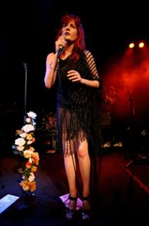Florence Welch feet photo thumbnail