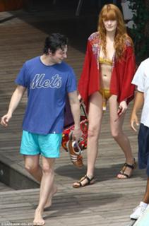 Florence Welch feet photo thumbnail