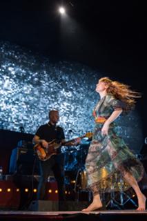 Florence Welch feet photo thumbnail