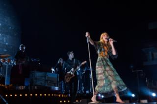 Florence Welch feet photo thumbnail