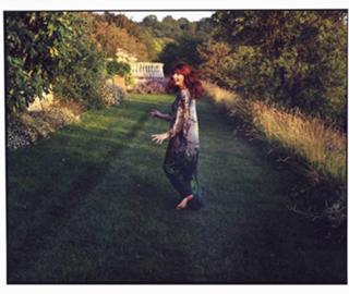 Florence Welch feet photo thumbnail
