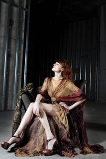 Florence Welch feet photo thumbnail