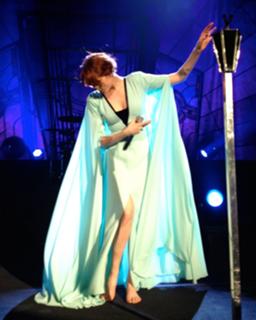 Florence Welch feet photo thumbnail