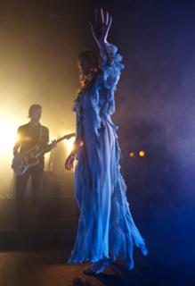 Florence Welch feet photo thumbnail
