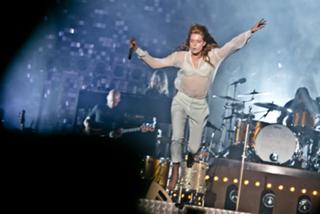 Florence Welch feet photo thumbnail