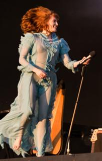 Florence Welch feet photo thumbnail