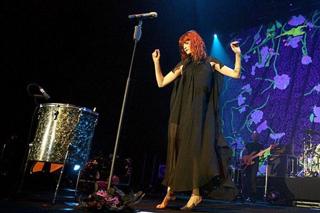 Florence Welch feet photo thumbnail