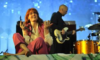 Florence Welch feet photo thumbnail