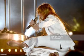 Florence Welch feet photo thumbnail