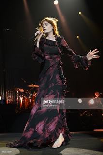 Florence Welch feet photo thumbnail