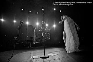 Florence Welch feet photo thumbnail