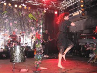 Florence Welch feet photo thumbnail