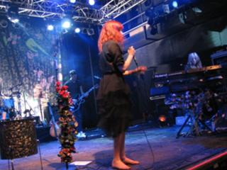 Florence Welch feet photo thumbnail