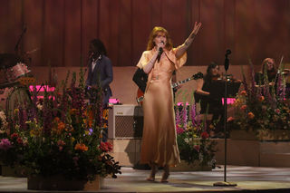 Florence Welch feet photo thumbnail