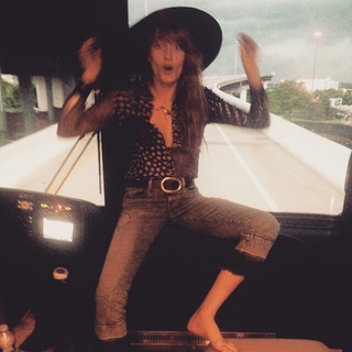 Florence Welch feet photo thumbnail
