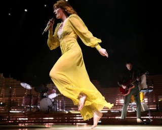 Florence Welch feet photo thumbnail