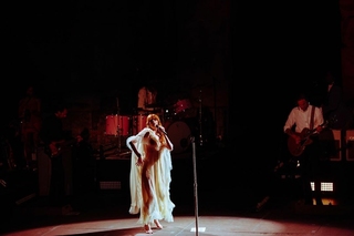 Florence Welch feet photo thumbnail