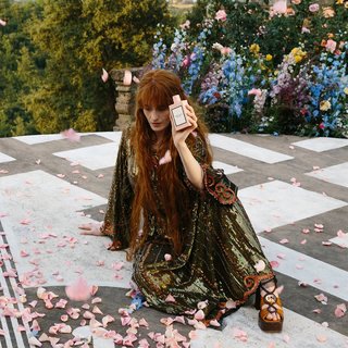 Florence Welch feet photo thumbnail