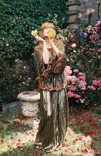 Florence Welch feet photo thumbnail