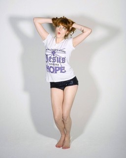 Florence Welch feet photo thumbnail