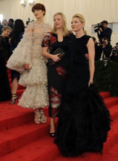 Florence Welch feet photo thumbnail